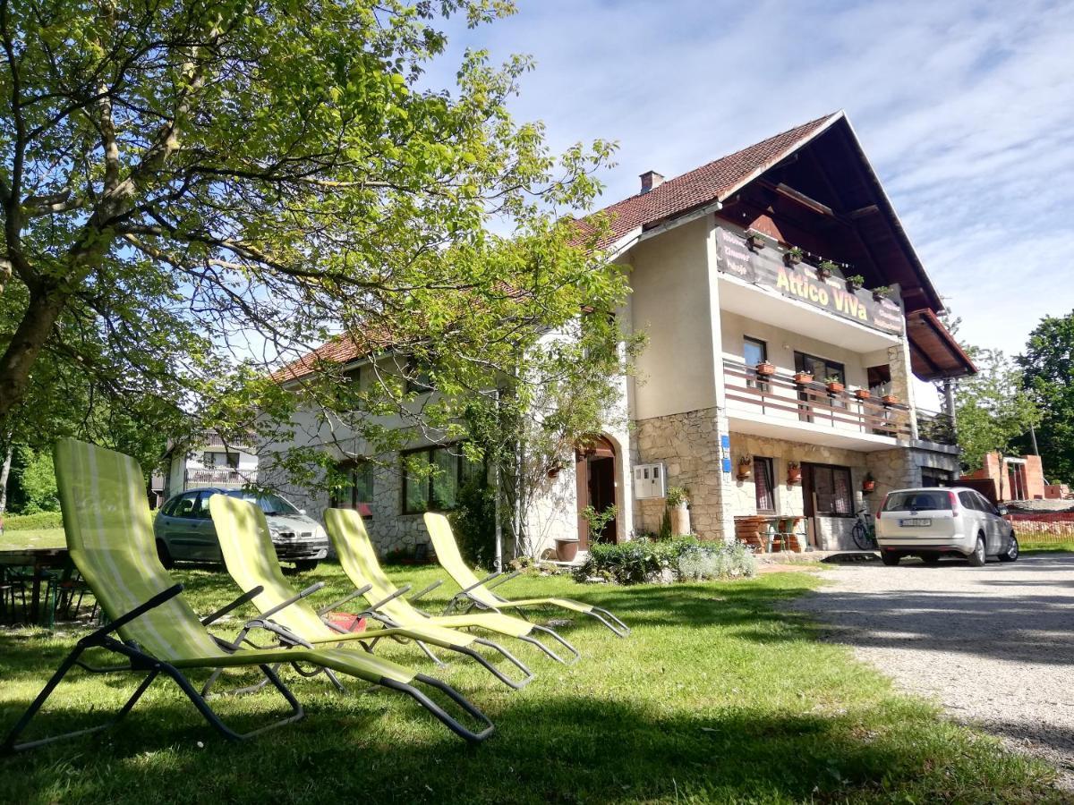Lazy Bear Hotel Jezerce Exterior photo
